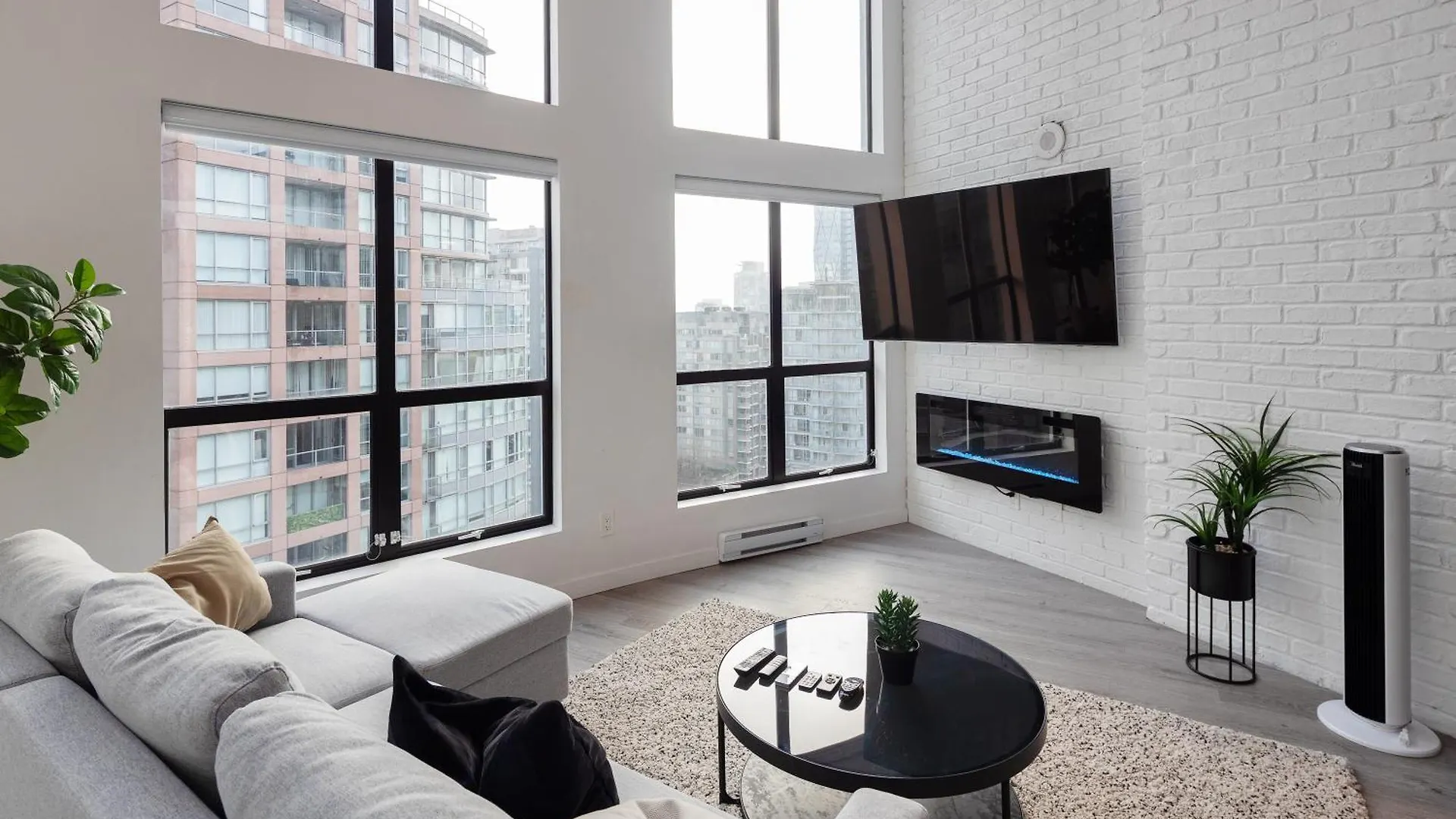 Loft In Entertainment District With Free Underground Parking Lägenhet Vancouver 0*,