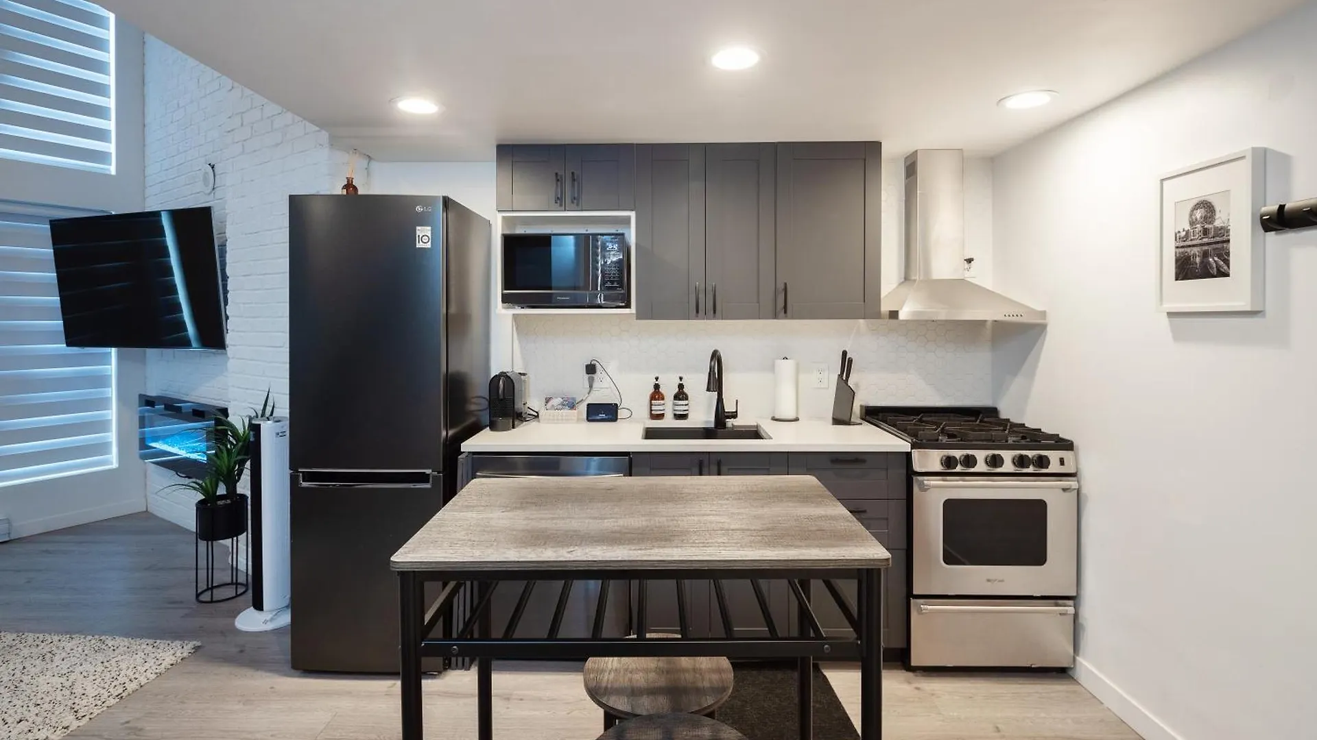 Loft In Entertainment District With Free Underground Parking Lägenhet Vancouver